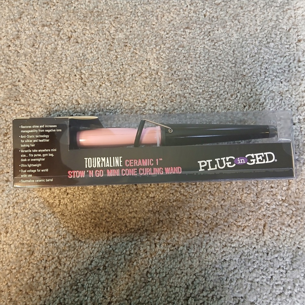 Plugged In Stow N Go Mini Cone Curling Wand 1 In. Tourmaline Ceramic Pink Travel